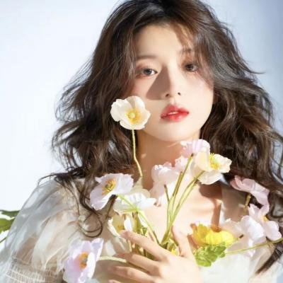 燕子与鹦鹉